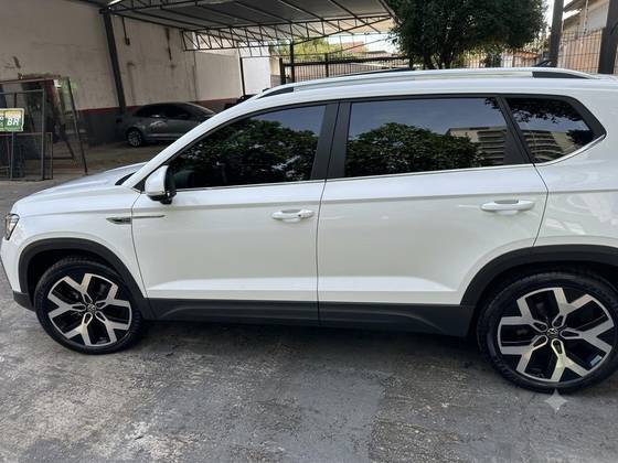 VOLKSWAGEN TAOS 1.4 250 TSI TOTAL FLEX HIGHLINE AUTOMÁTICO VOLKSWAGEN TAOS 1.4 250 TSI TOTAL FLEX HIGHLINE AUTOMÁTICO